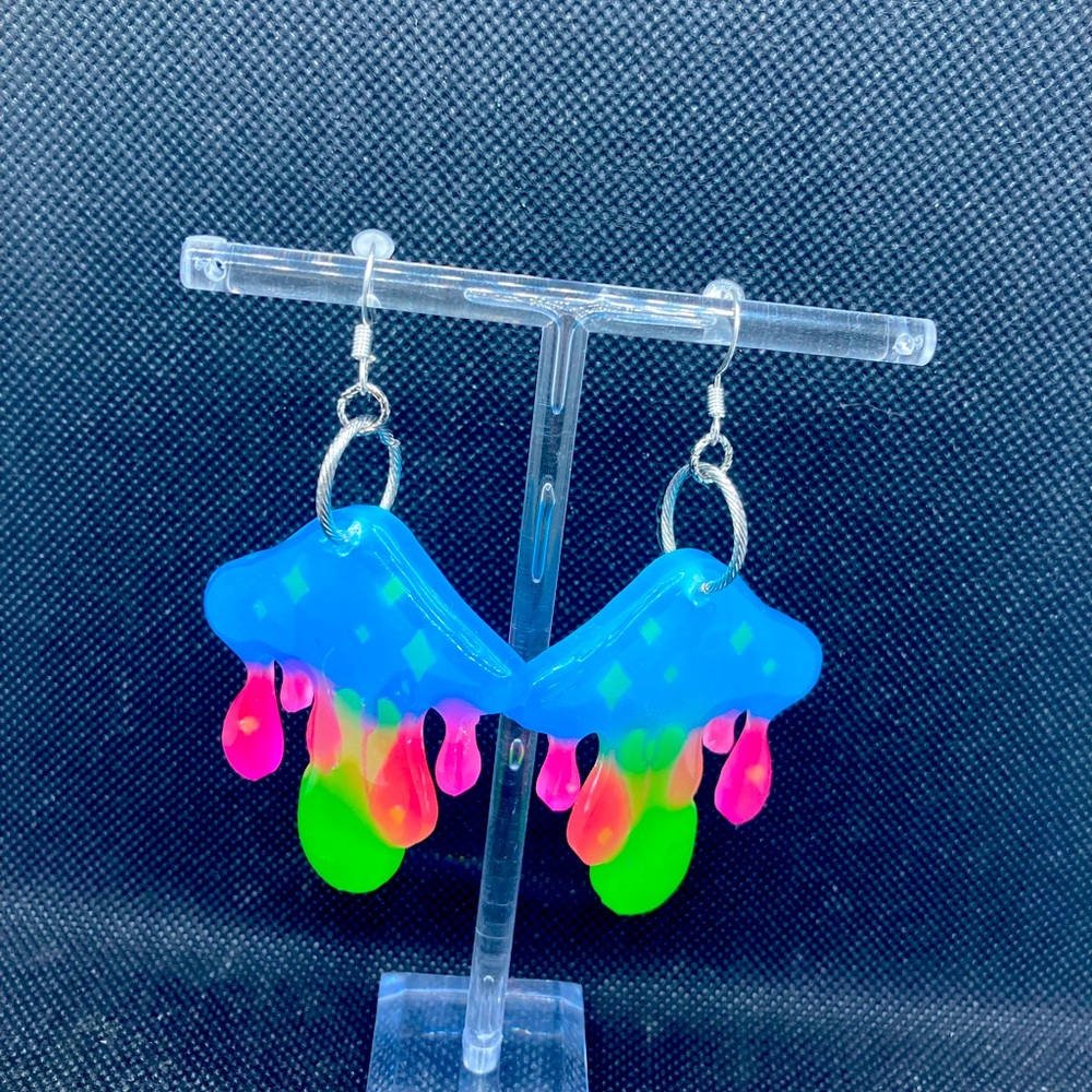 Beautiful glow in the dark vibrant earrings